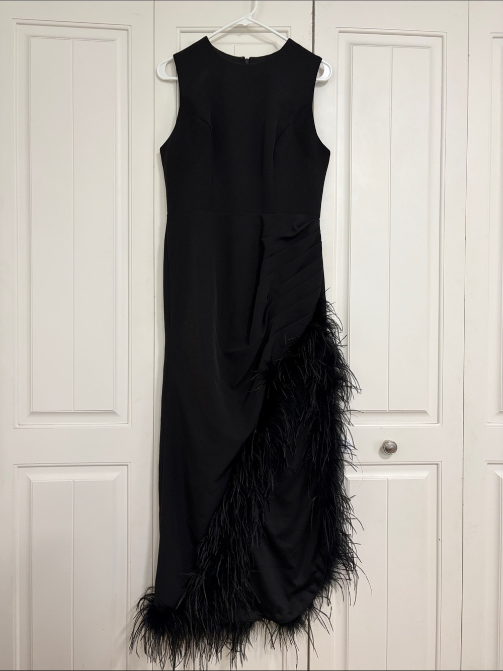 Mac Duggal Black Sleeveless Feather-Trim Maxi Dress